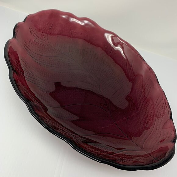 Vintage Purple Glass Platter Leaf Art Glass Serving Platter Charcuterie - Picture 8 of 10